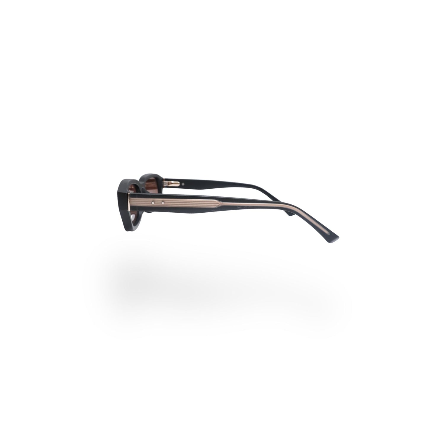 Black Mattle Plastic 46