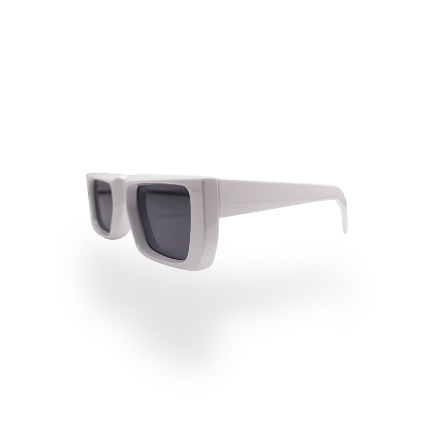 variant-color:white | Plastic 12 - White