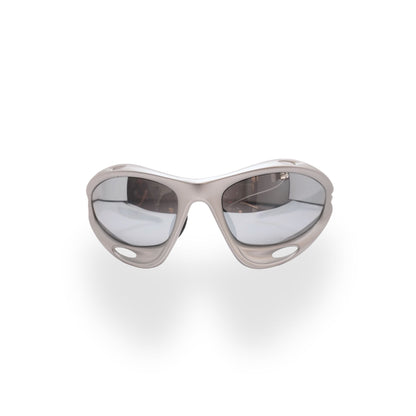 variant-color:white | Plastic 15 - White